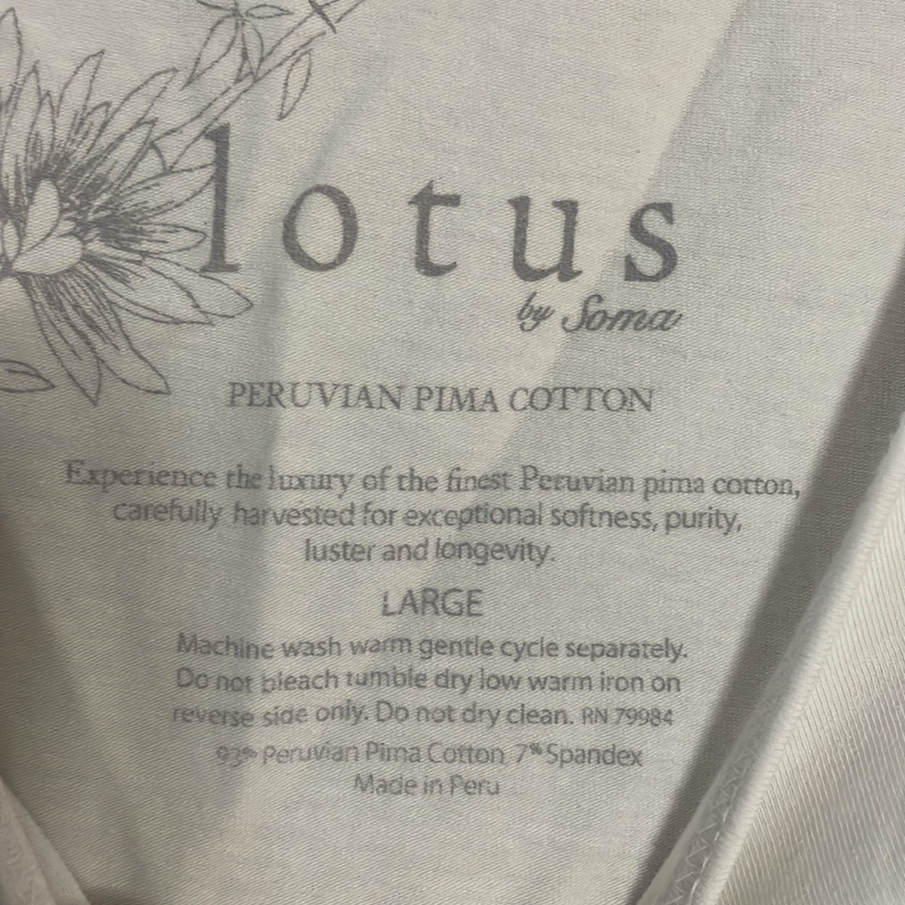 Lotus - Picture 3 of 4